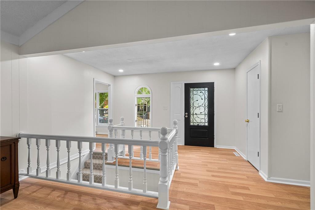 Photo 6 of 113 SW Concord Court