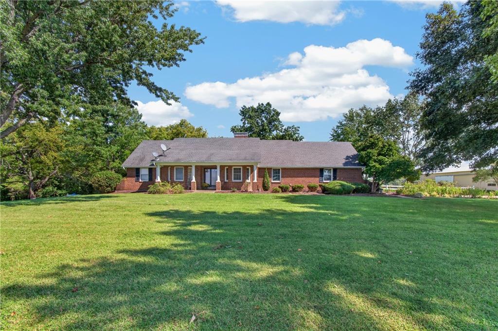 Photo 3 of 12692 Elm Park Road