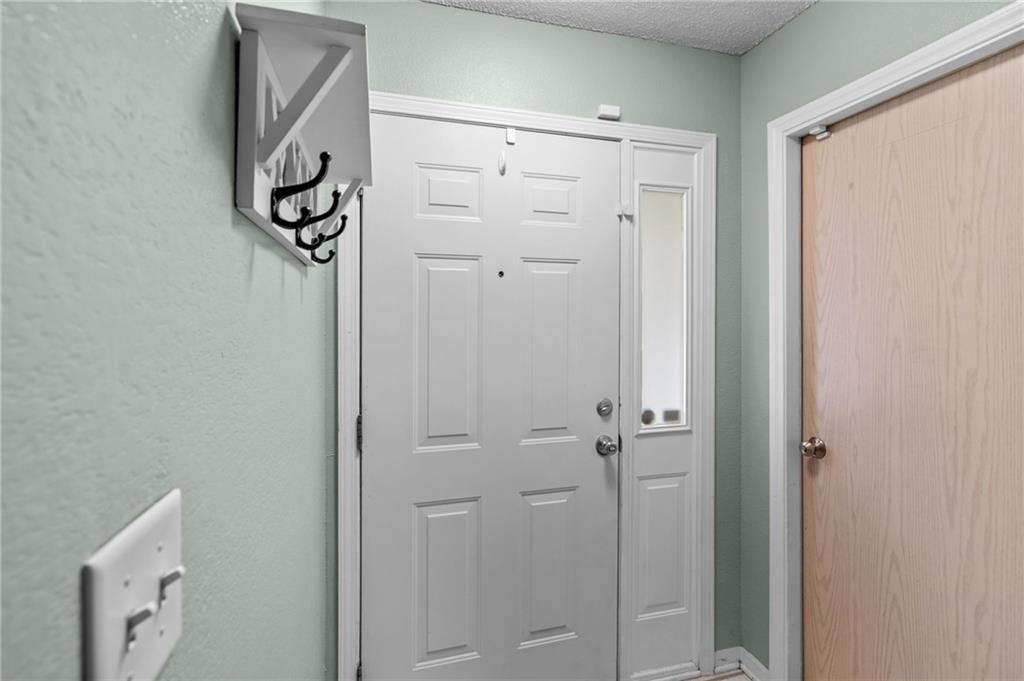 Photo 6 of 6066 NE Moonstone Drive