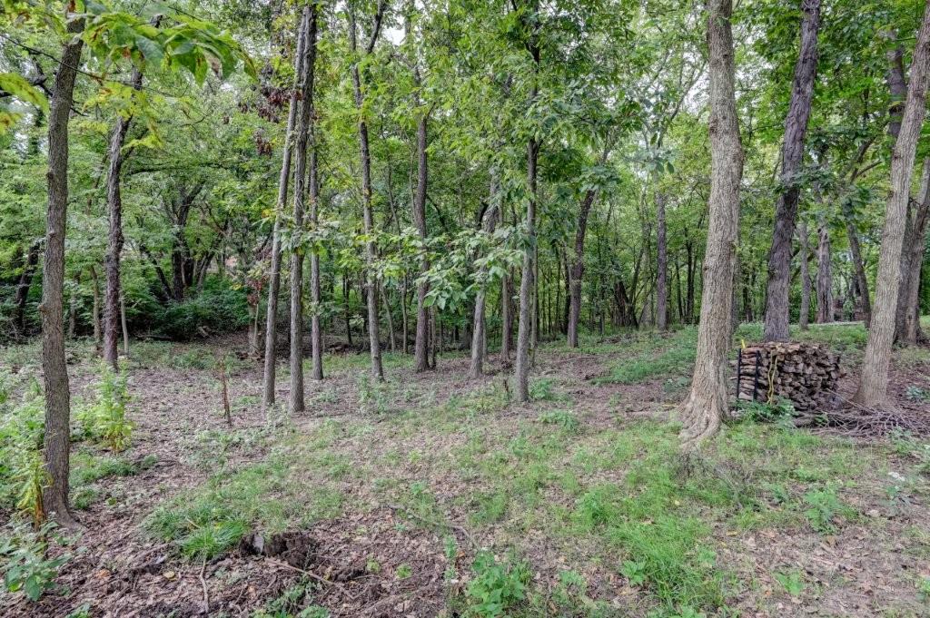 Photo 7 of 1905 NW Indian Hills Drive