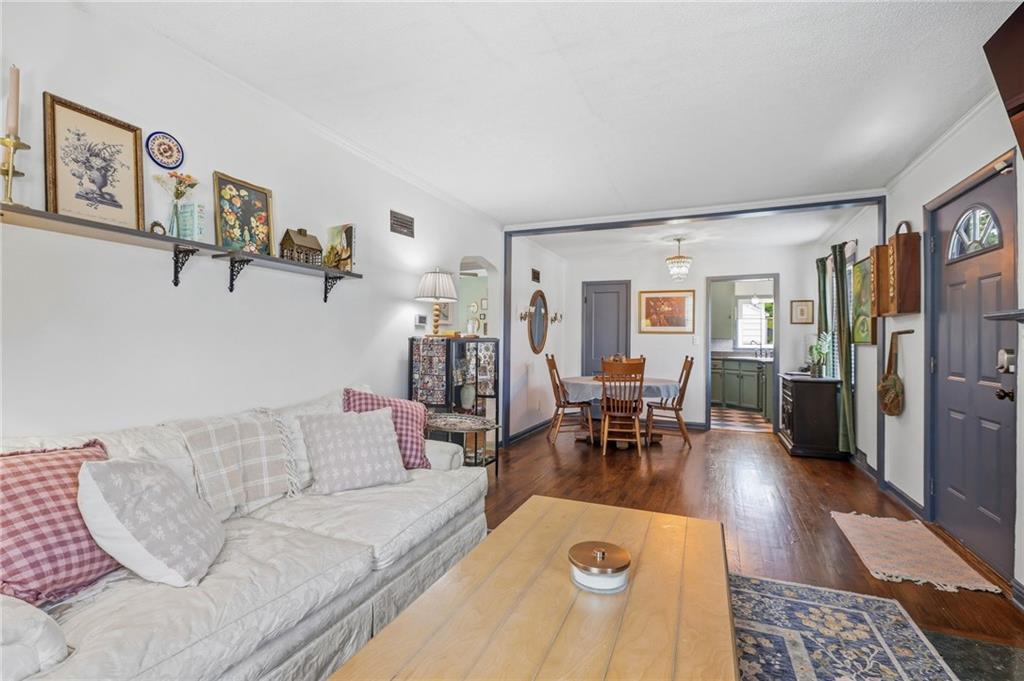 Photo 4 of 5011 W 51st Street