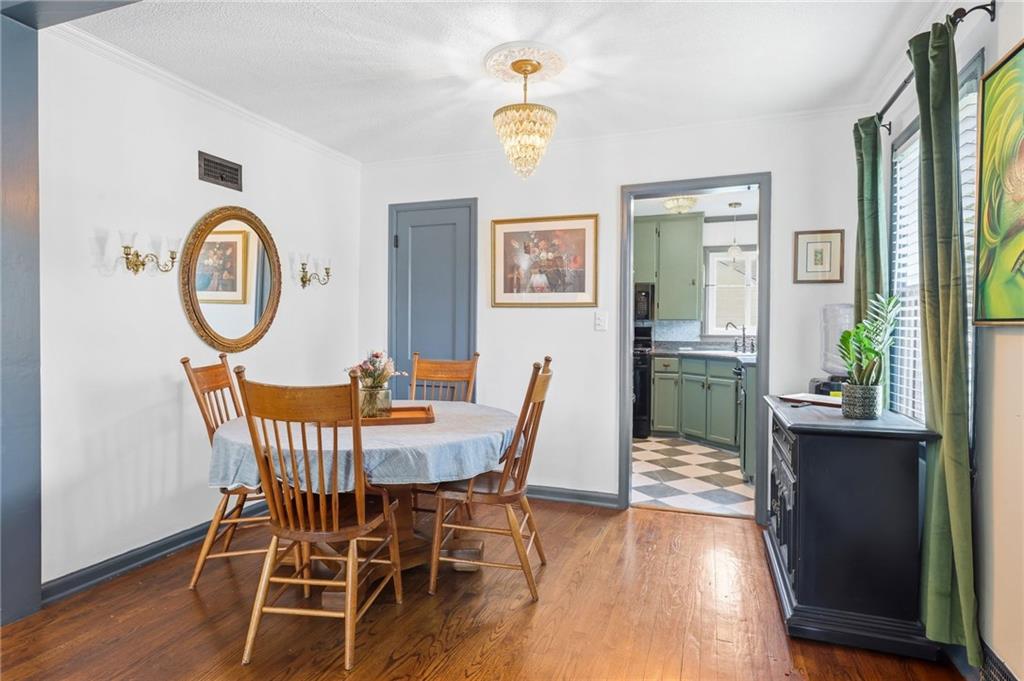 Photo 5 of 5011 W 51st Street
