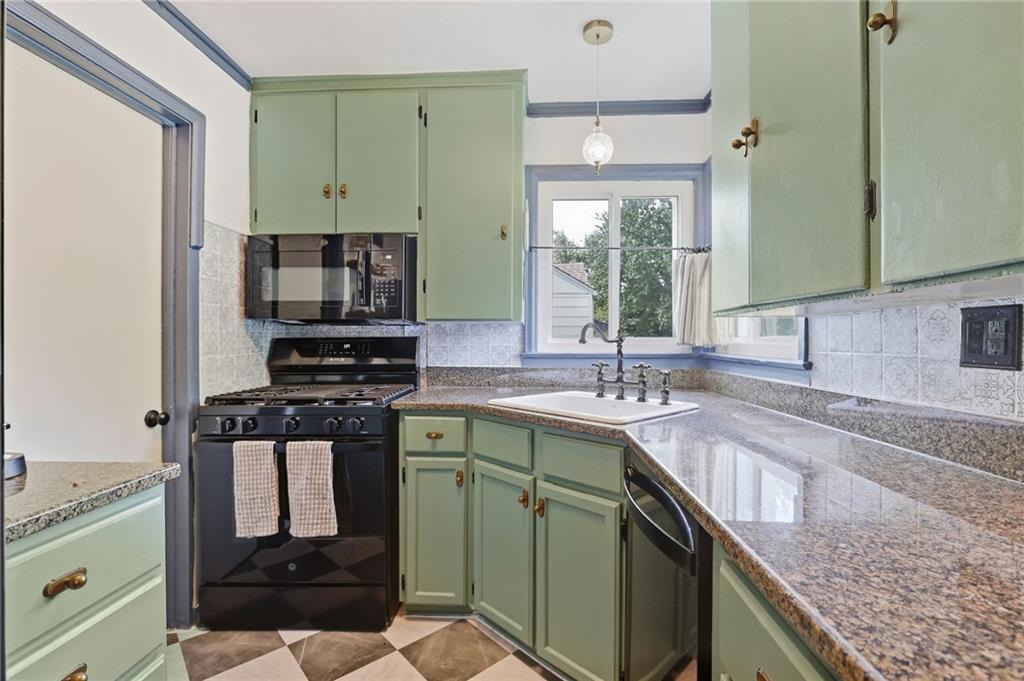 Photo 7 of 5011 W 51st Street