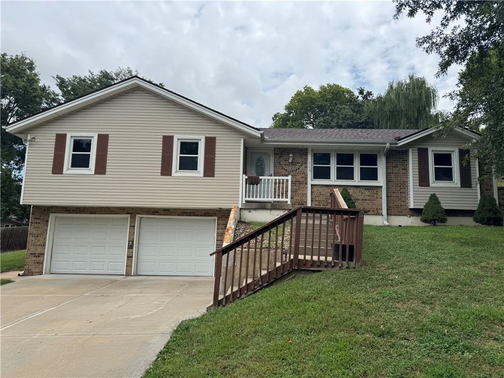 Photo of 508 Wells Road in Platte City, MO