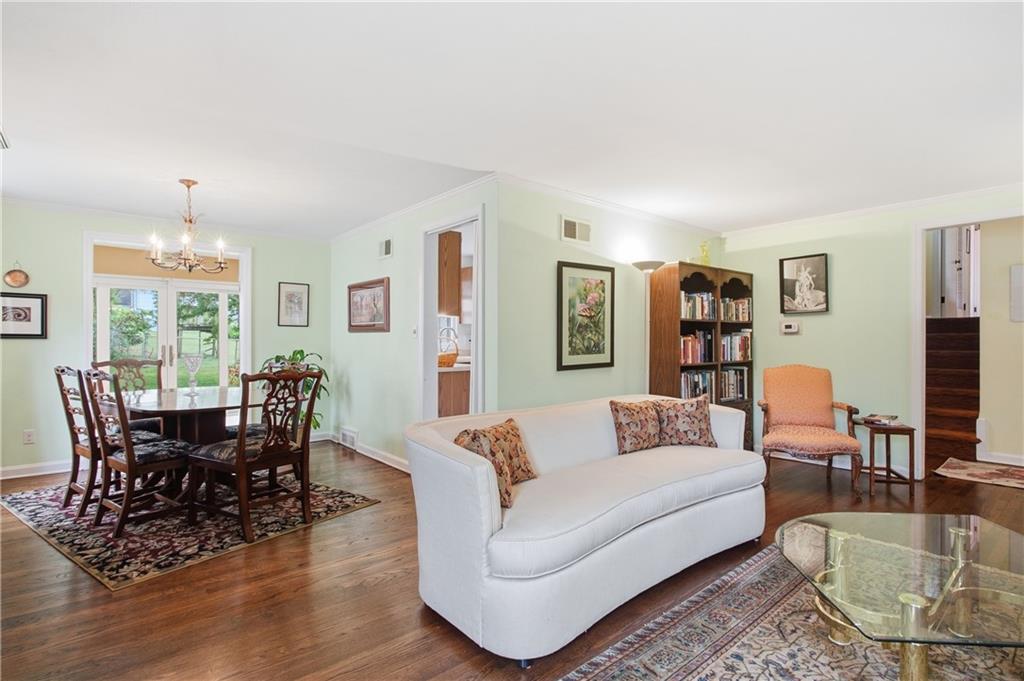 Photo 7 of 2805 W 73 Street