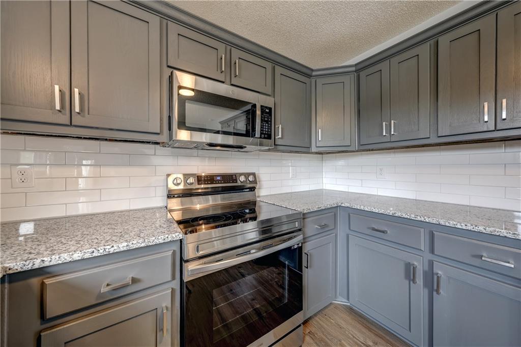 Photo 7 of 14788 Midway Drive