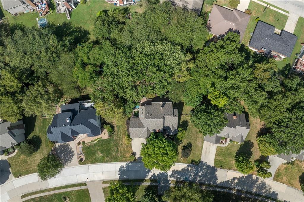 Photo 7 of 512 Pinewood Drive