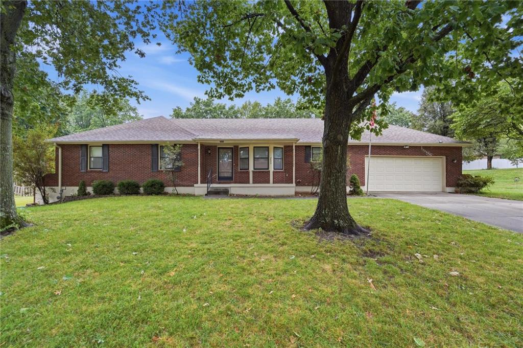 Photo 3 of 2622 Mohican Avenue