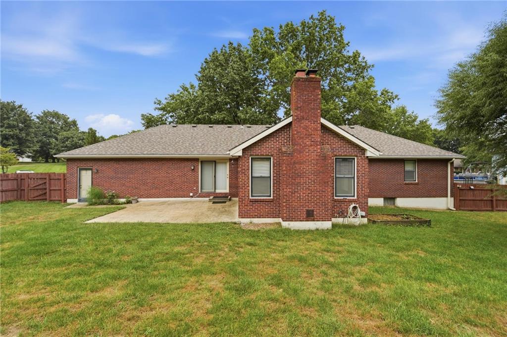 Photo 5 of 2622 Mohican Avenue