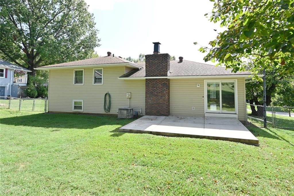 Photo 5 of 520 Thomas Drive