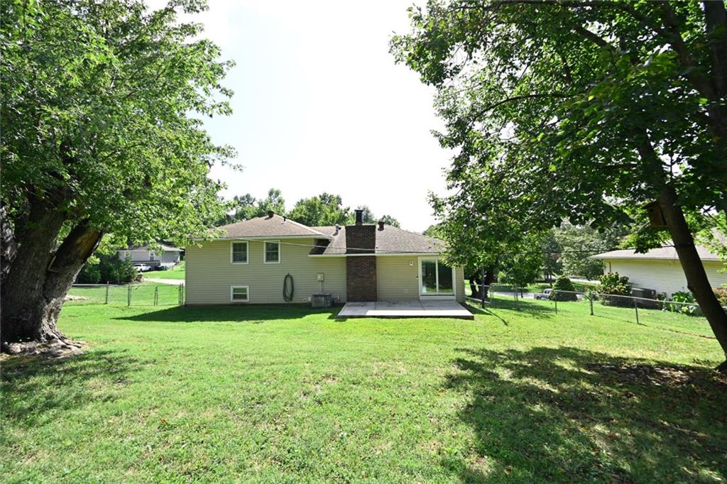Photo 6 of 520 Thomas Drive