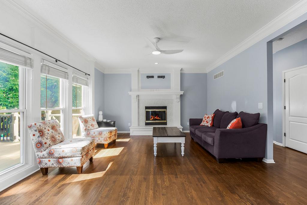 Photo 4 of 22613 W 49TH Terrace