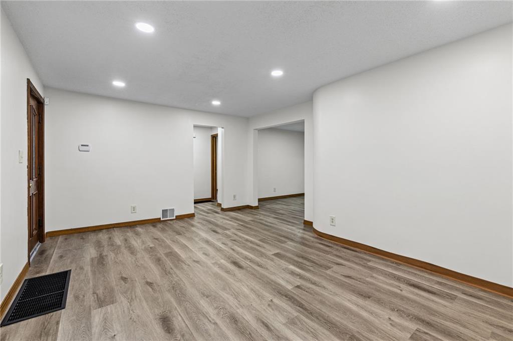Photo 5 of 6318 Bellefontaine Avenue