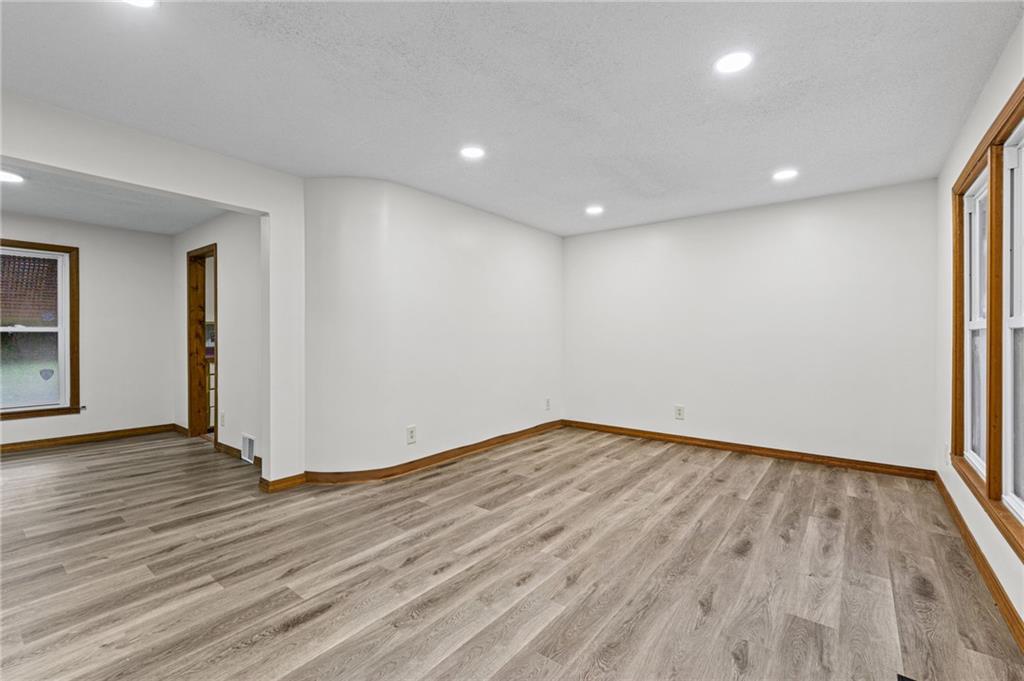 Photo 6 of 6318 Bellefontaine Avenue