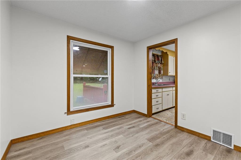 Photo 7 of 6318 Bellefontaine Avenue