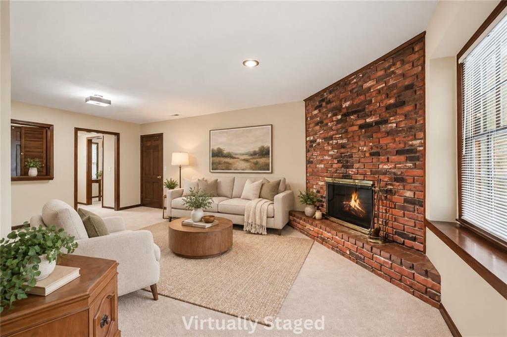 Photo 5 of 9915 Belleview Avenue