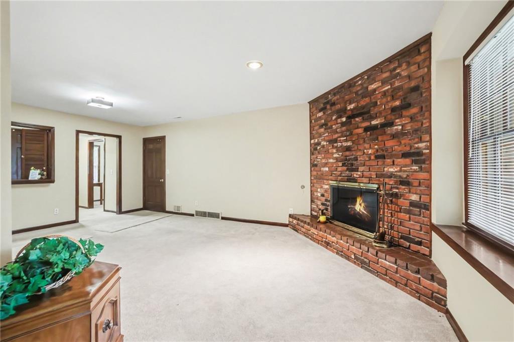 Photo 6 of 9915 Belleview Avenue