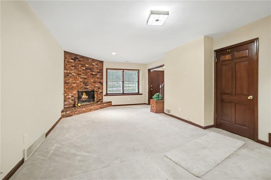 Photo 7 of 9915 Belleview Avenue