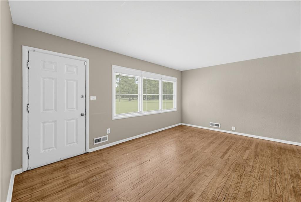 Photo 5 of 7310 Ruskin Way