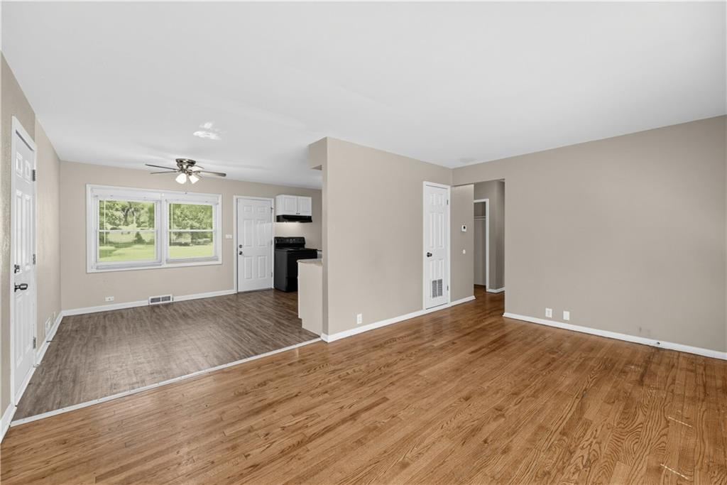 Photo 7 of 7310 Ruskin Way