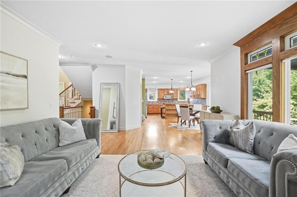 Photo 5 of 4922 W 155th Terrace