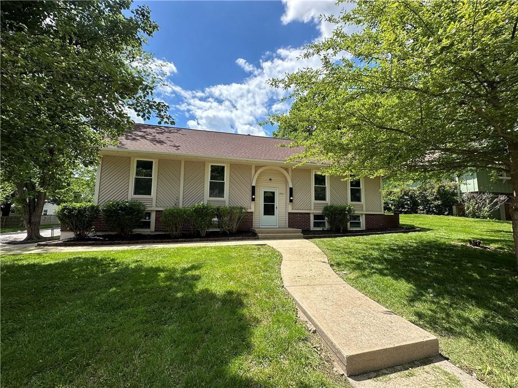 Photo of 1513 SW 20th Street in Blue Springs, MO