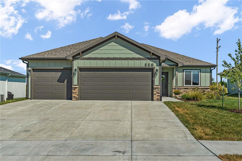 Photo 2 of 338 W 25th Street