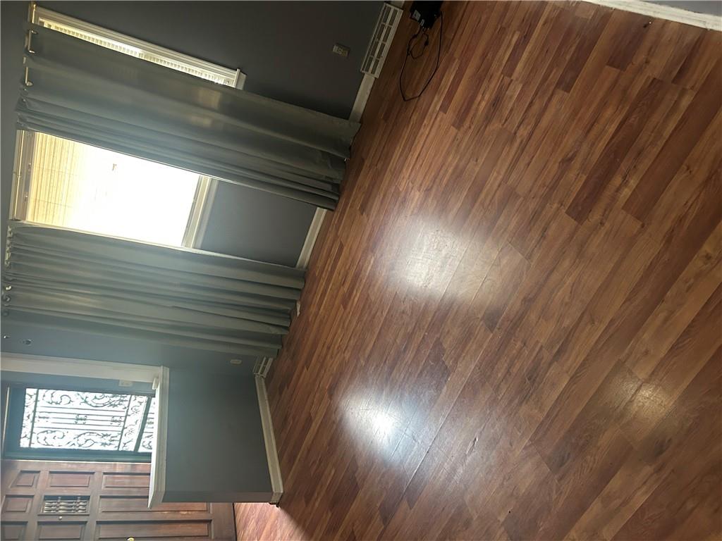 Photo 3 of 801 ASH N/A