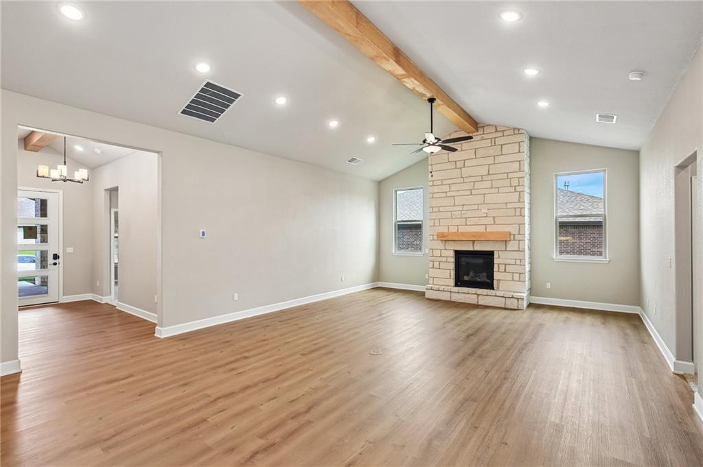 Photo 6 of 8435 Pickering Street