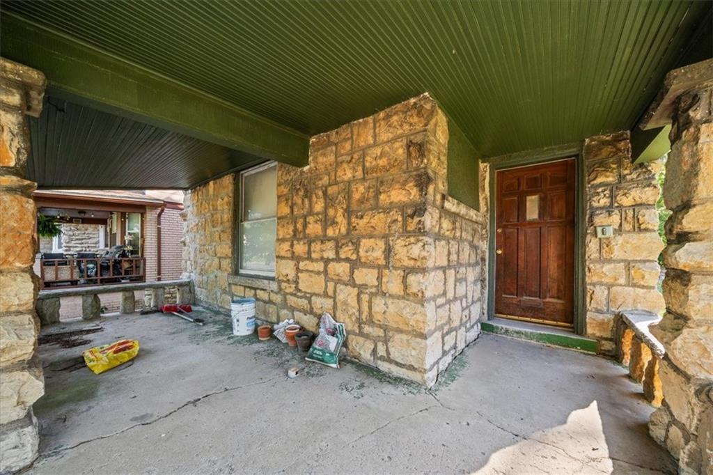 Photo 2 of 2811 Brooklyn Avenue
