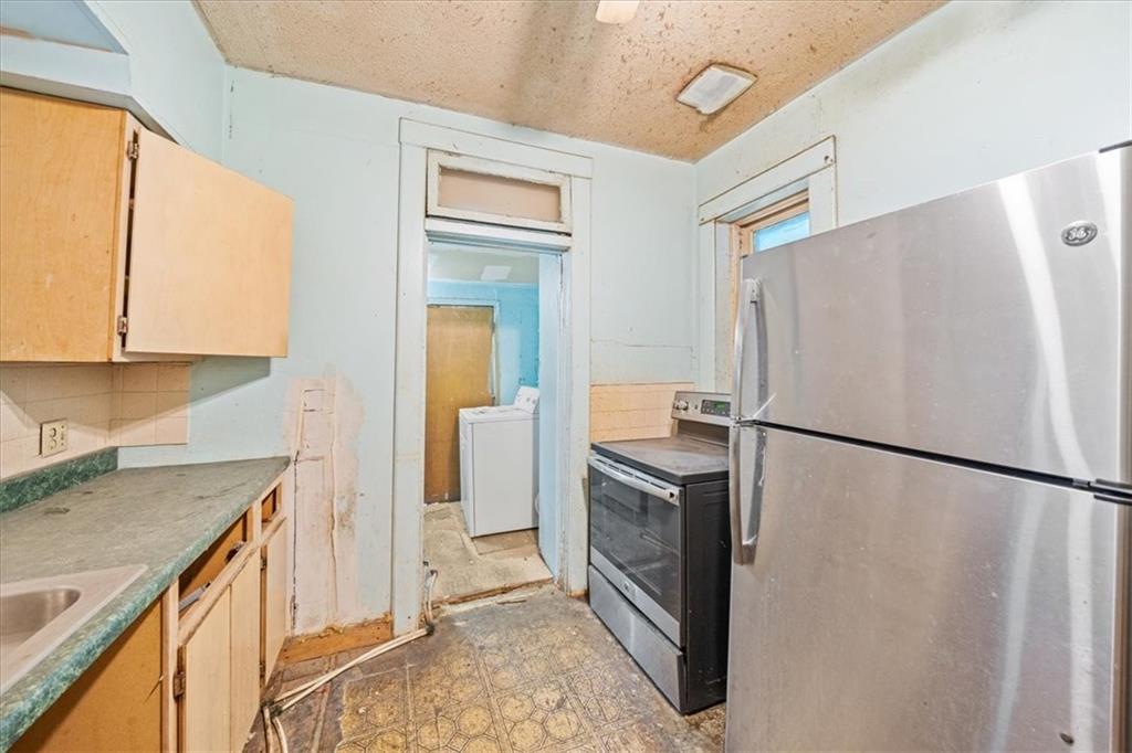 Photo 7 of 2811 Brooklyn Avenue