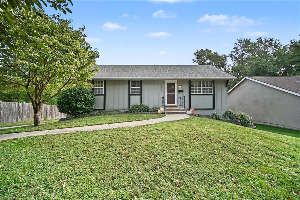 Photo 3 of 6611 N Agnes Avenue