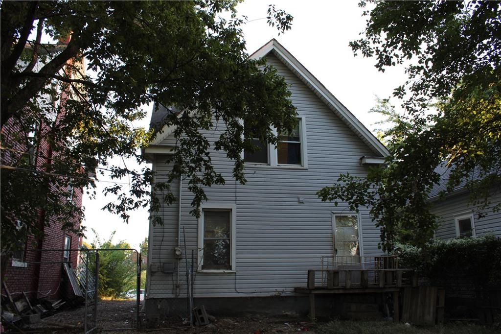 Photo 5 of 1044 Barnett Avenue