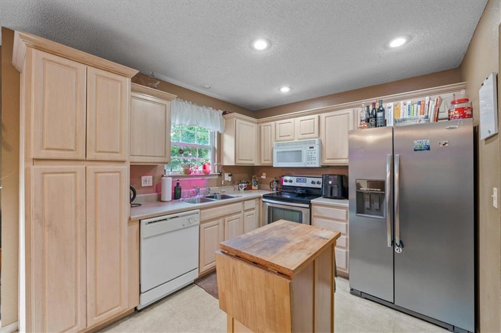 Photo 7 of 3564 NE Austin Drive