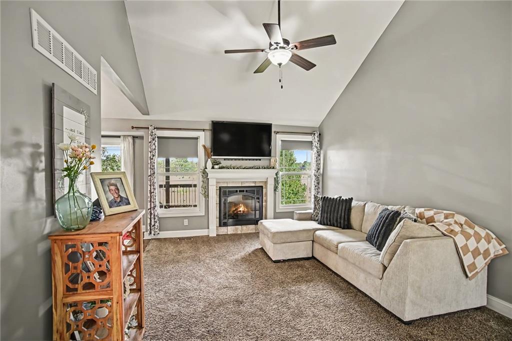 Photo 4 of 19224 Tomahawk Lane