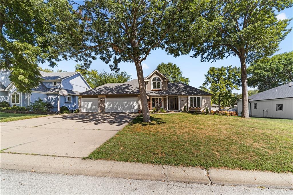 Photo of 139 The Woodlands Drive