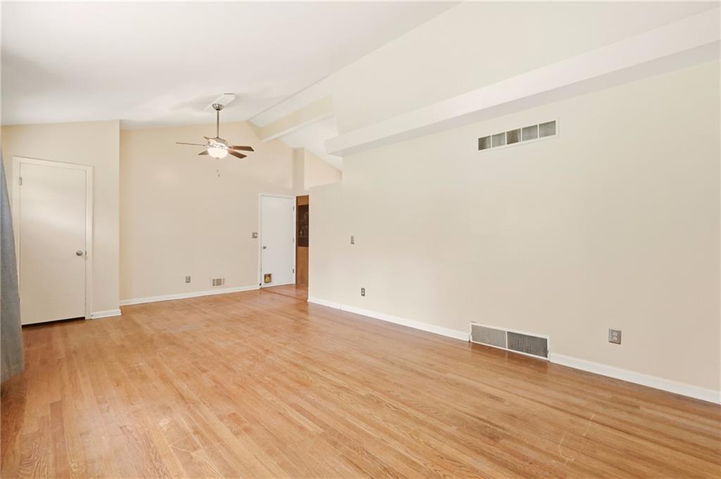 Photo 5 of 101 Avondale Street