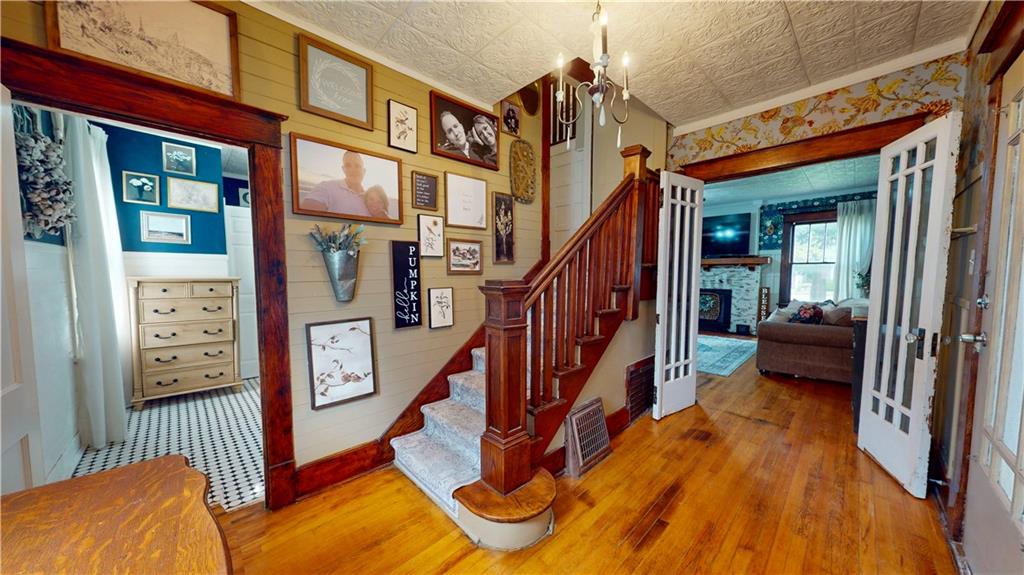 Photo 4 of 206 S 1st Street