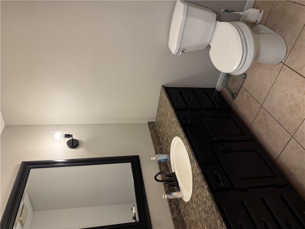 Photo 5 of 3515 Emerald Lane