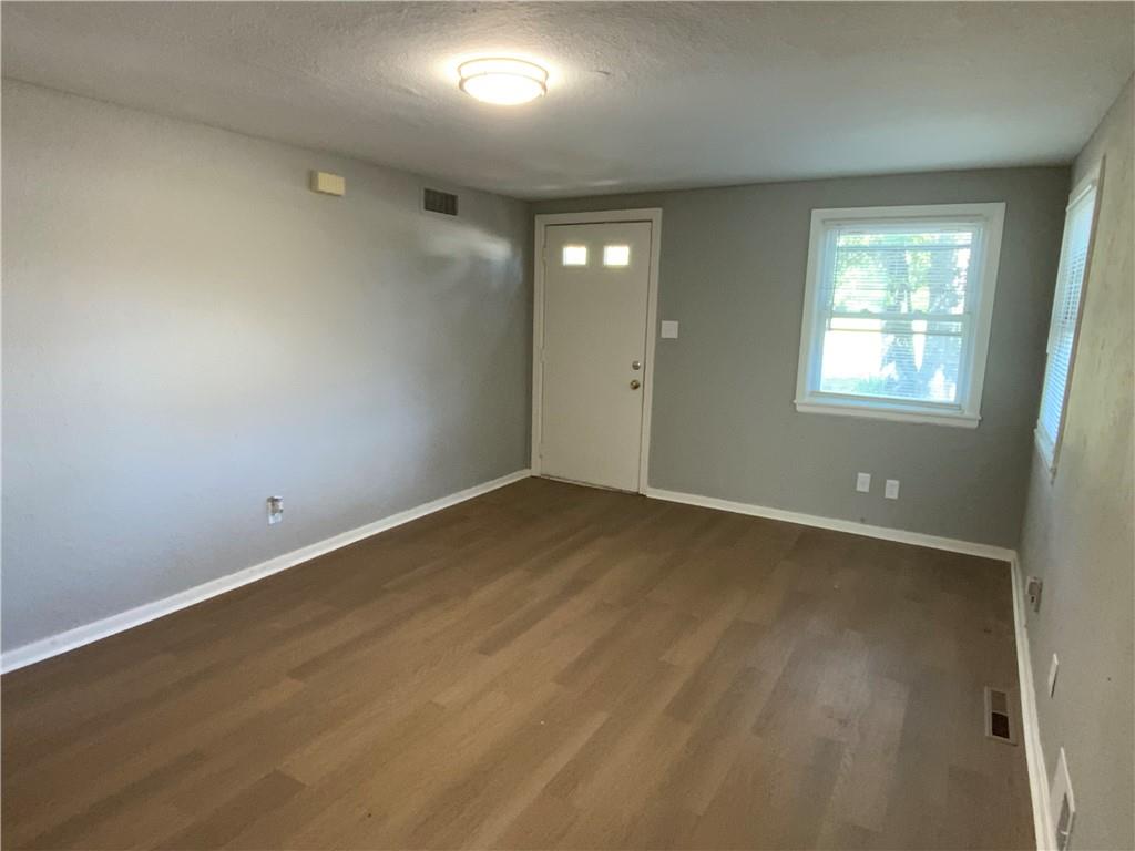 Photo 4 of 1053 Locust Street