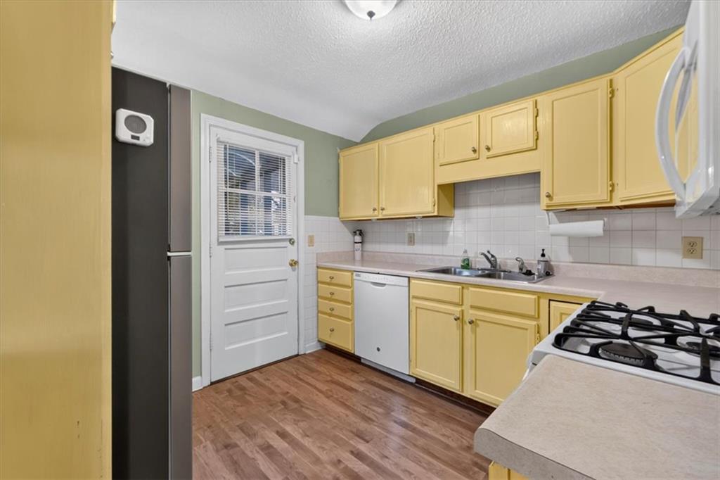 Photo 5 of 5306 W 71st Street