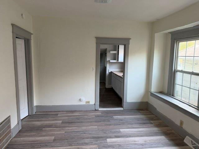 Photo 4 of 2551 Chelsea Avenue