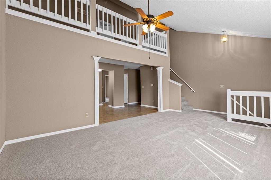 Photo 2 of 1414 E Mart-Way Circle #B