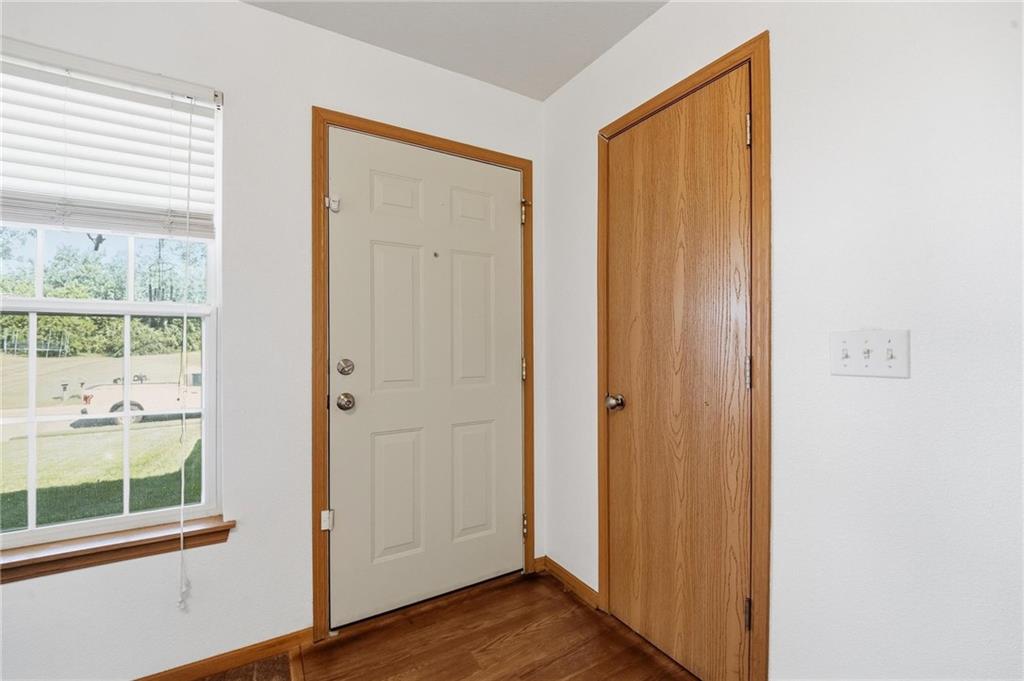 Photo 4 of 1203 NW Scenic Drive