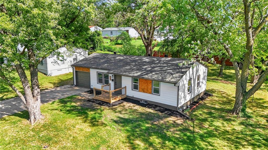 Photo 3 of 6303 E 153rd Street