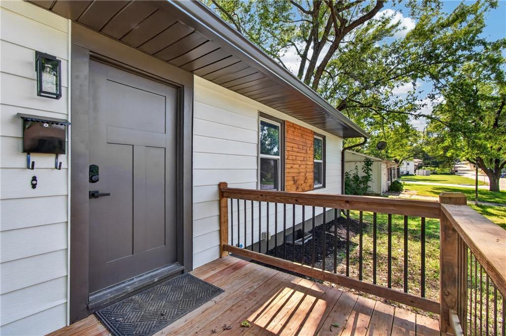Photo 6 of 6303 E 153rd Street