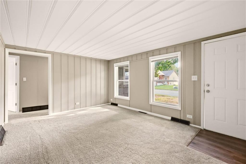 Photo 6 of 203 N Connor Street