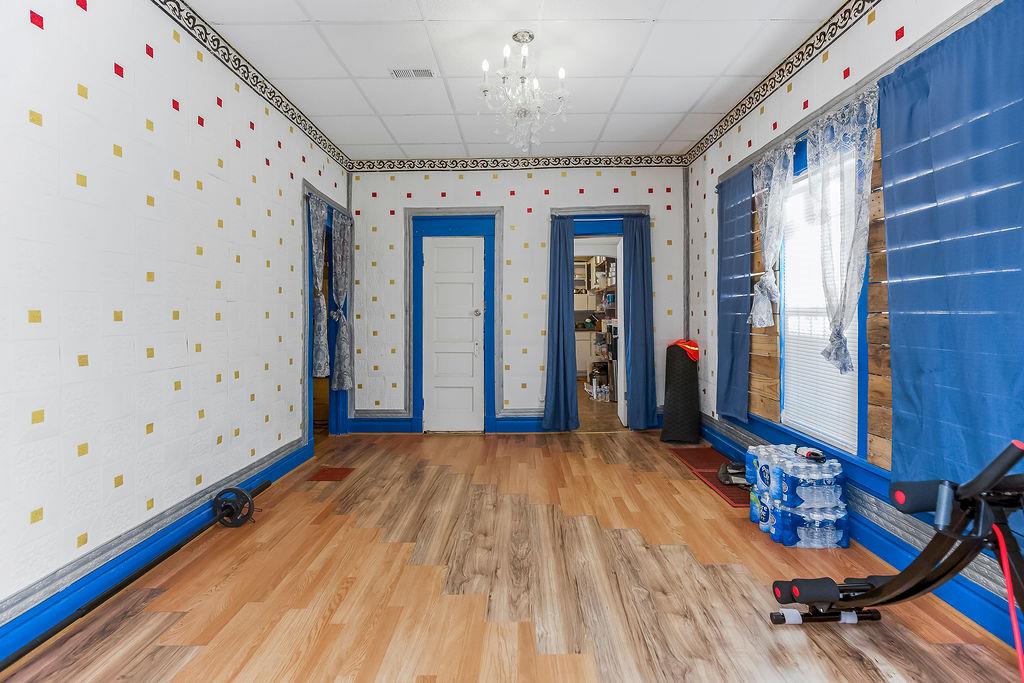 Photo 6 of 3224 E 6th Street
