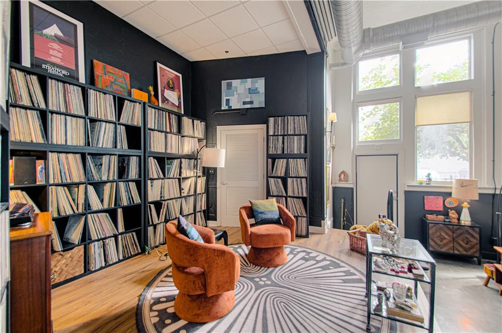 Photo 2 of 523 Grand #1D Boulevard #1D