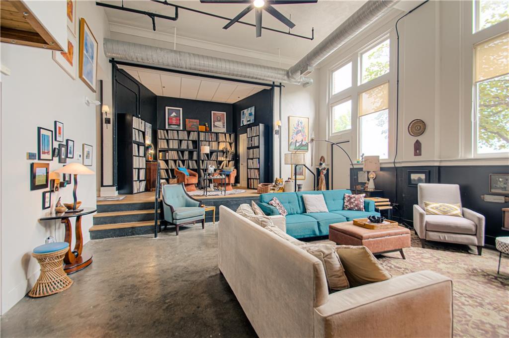 Photo 6 of 523 Grand #1D Boulevard #1D